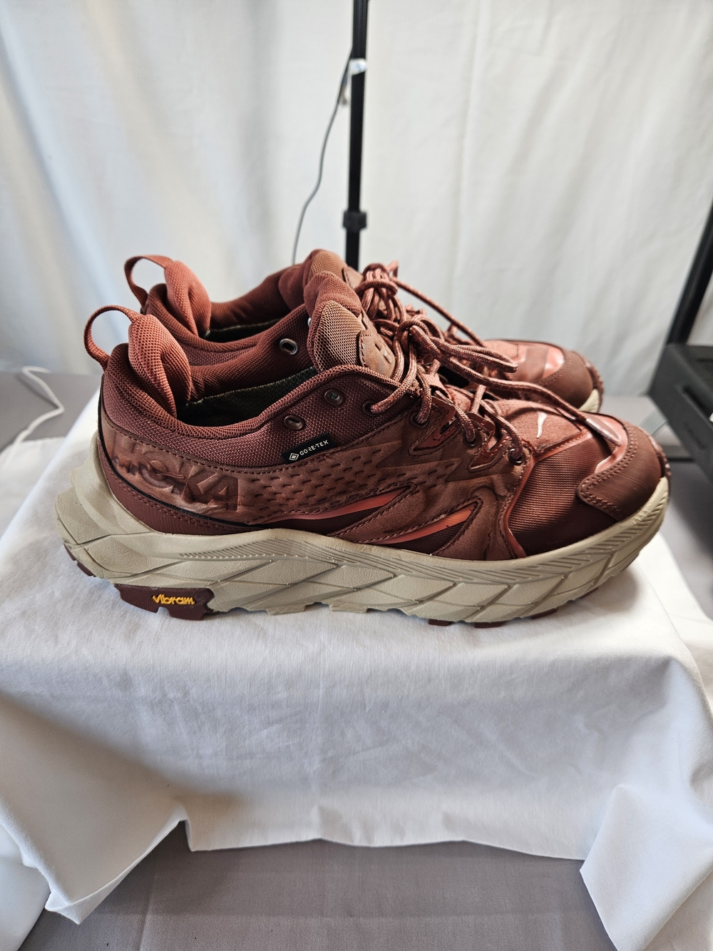 Hoka Goretex Men's Rust/Burgundy Trail Sneakers Size 8.5B Perfect For Outdoors - Picture 3 of 7